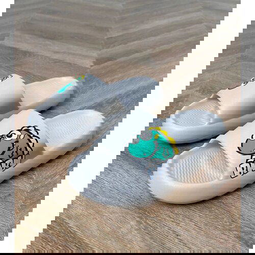 Gemre Grey children's flip-flops with Milos print Cene