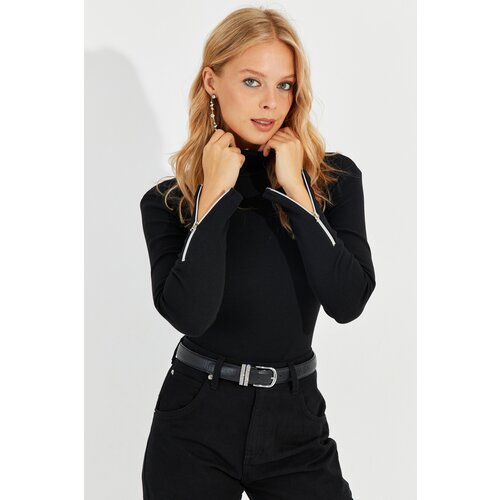Cool & Sexy Women's Black Zippered Sleeve Camisole Turtleneck Blouse Cene