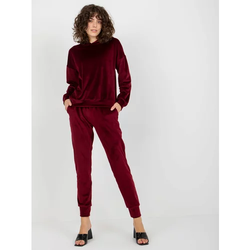 Fashion Hunters Lady's chestnut velour set with trousers