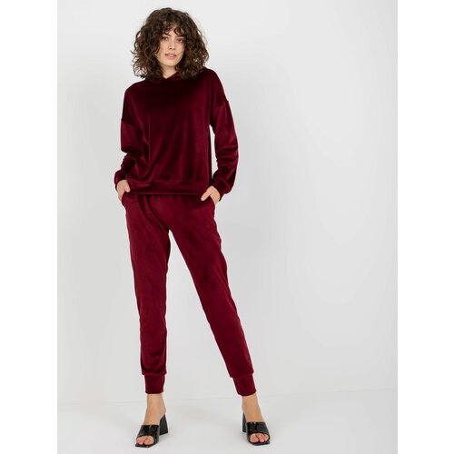 Fashion Hunters Lady's chestnut velour set with trousers Slike
