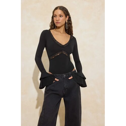 TRENDYOLMILLA Zenski bodi Tprss26Bd00018, Crna Cene