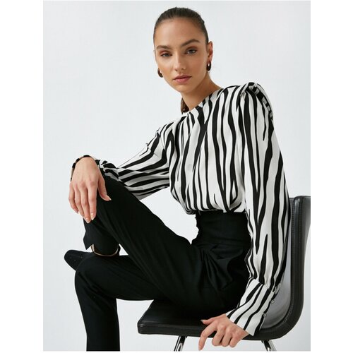 Koton Women&amp;#039;s Black Respect Life Legislative Respect Desire Sabanci Crew Neck Waistcoat Blouse Slike