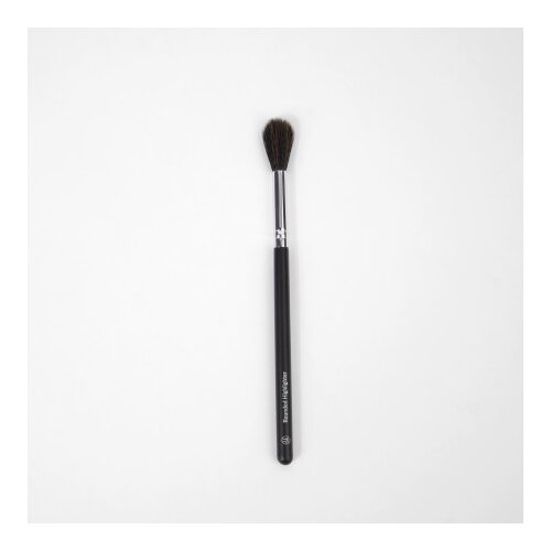 Bh Cosmetics čopič za obraz - Rounded Highlighter Brush Slike