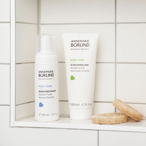 ANNEMARIE B&amp;Ouml;RLIND BODY CARE osvježavajući piling za tijelo za tu&amp;scaron;iranje 200 ml Slike