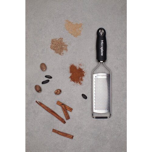 Microplane Gourmet Grater coarse black Slike