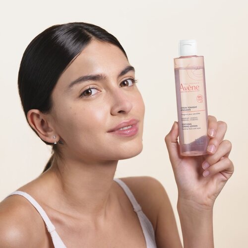 Av&amp;egrave;ne Soothing Toning Lotion pomirjajoči tonik za občutljivo kožo in oči 200 ml Slike