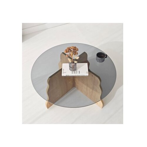 Hanah home Klub sto Leptir, Bukva Slike