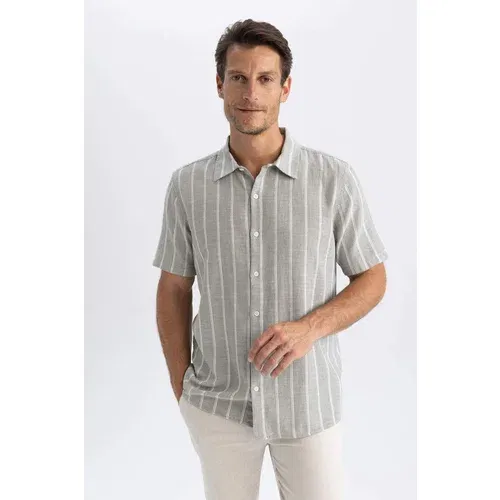 Defacto Regular Fit Polo Collar Short Sleeve Shirt