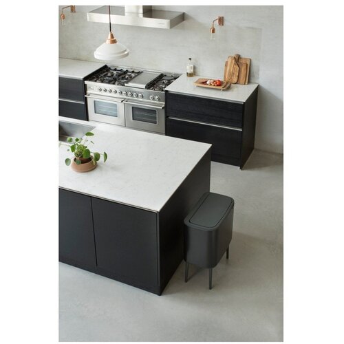 Brabantia Bo Touch Bin 3x11 litrov s tremi vložki iz umetne mase - Matt Black Slike
