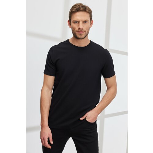 ALTINYILDIZ CLASSICS Men's Black Slim Fit Slim Fit Crew Neck Short Sleeved Soft Touch Basic T-Shirt. Slike