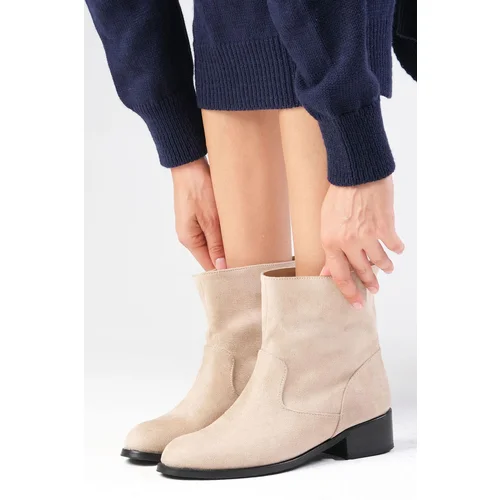 Mio Gusto Marnie Beige Color Zipperless, Thin Faux Für Lined Heelless Women's Boots