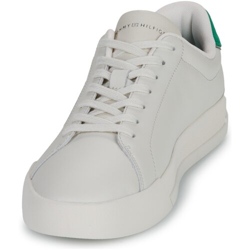 Tommy Hilfiger Nizke superge TH COURT LTH DETAIL ESS Bela Slike