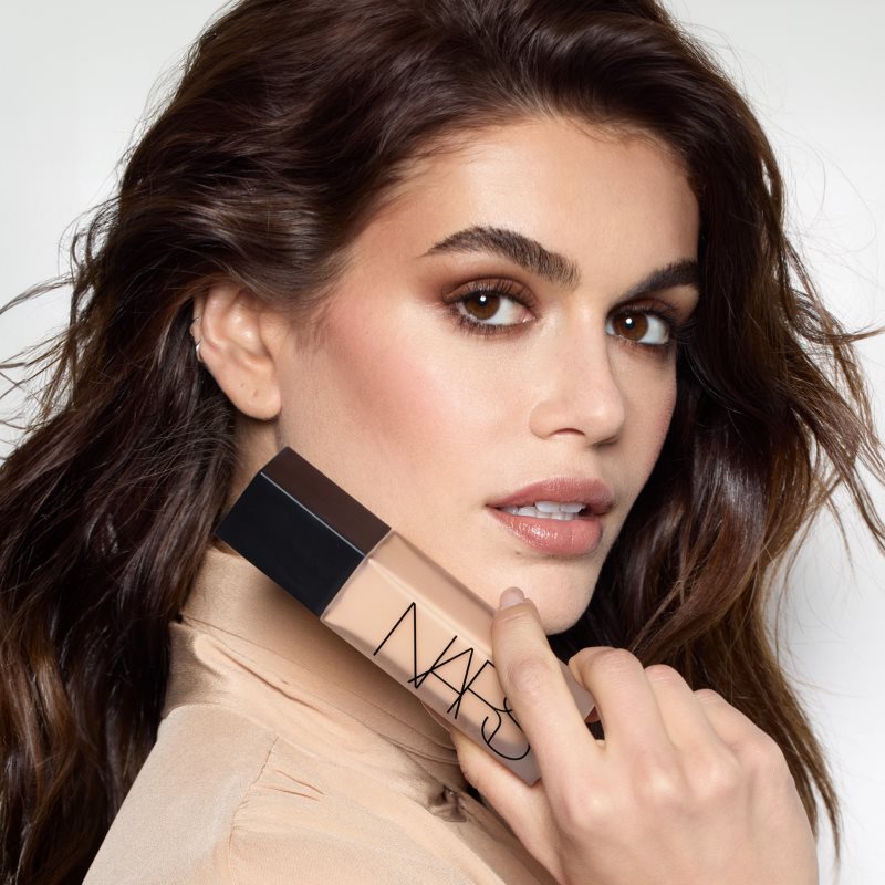 Nars Natural Matte Longwear Foundation dolgoobstojen tekoči puder z mat učinkom odtenek MACAO 30 ml Slike