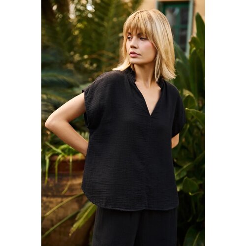 Marisse Black Cotton Shirt Cene