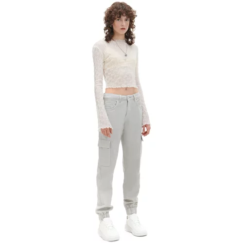 Cropp ženske jogger hlače od trapera s cargo džepovima - Svijetlo siva  9880Y-09J