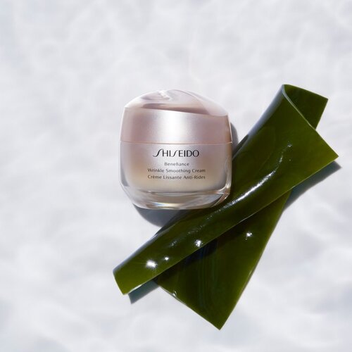 Shiseido Benefiance Wrinkle Smoothing Cream dnevna in nočna krema proti gubam 50 ml za ženske Slike