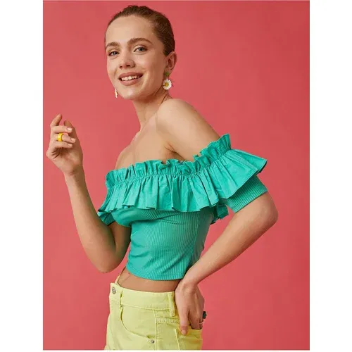 Koton Athlete Crop Off-Shoulder Ruffled