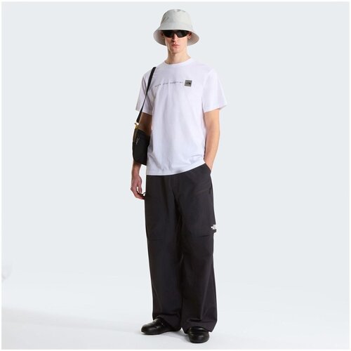 The North Face Majice s kratkimi rokavi Never Stop Exploring Bela Slike