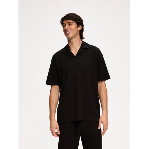 Reserved Comfort fit polo-majica od strukturirane tkanine - crno Cijene
