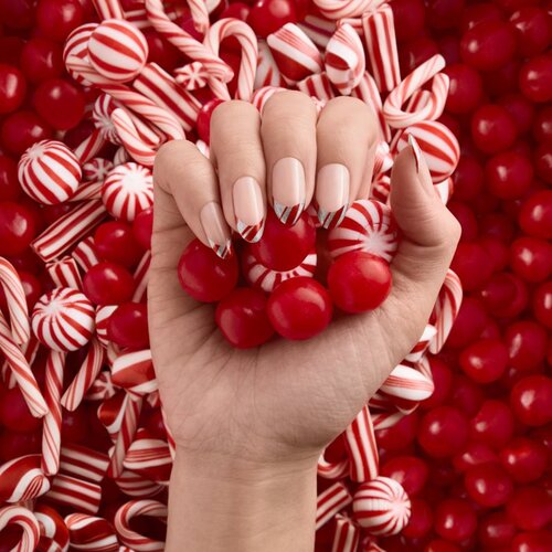 OPI Good Enough to Treat Infinite Shine lak za nohte odtenek Sneak-a-Blue Candy 15 ml Slike