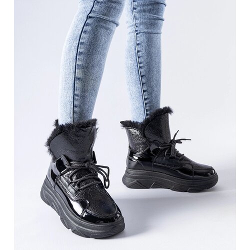Gemre Black insulated patent snow boots Stringer Cene