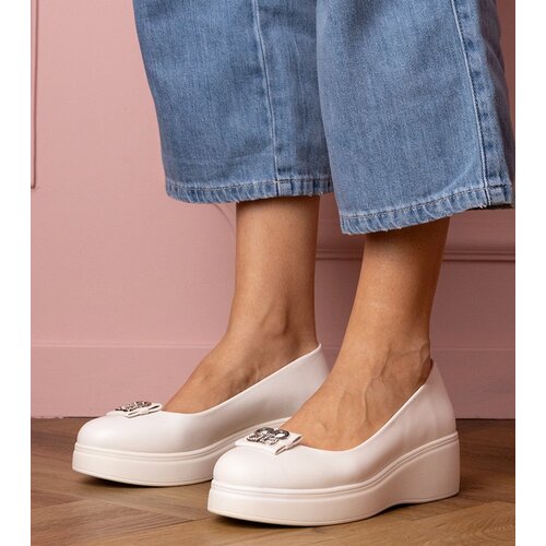 Gemre White platform shoes with rhinestone decoration Patos Cijene