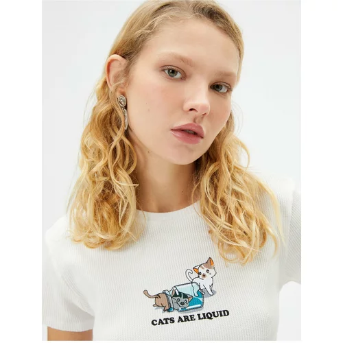 Koton Cat Printed Crop T-Shirt Short Sleeve Crew Neck Slim Fit Ribbed Cotton