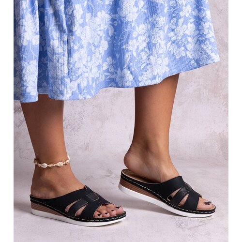 Gemre Black light wedge sandals Mifsuda Cene