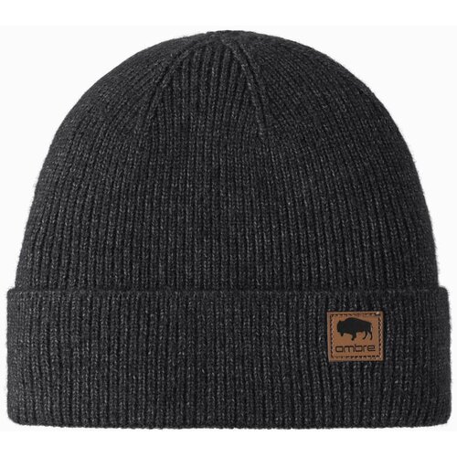 Ombre Men's knitted beanie cap with patch - black melange Cene