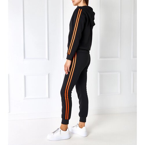 Gemre Black set with orange stripes Celia Slike