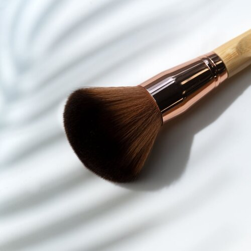 So Eco Bronzer Brush čopič za bronzer s hipoalergenimi &amp;scaron;četinami 1 kos Slike