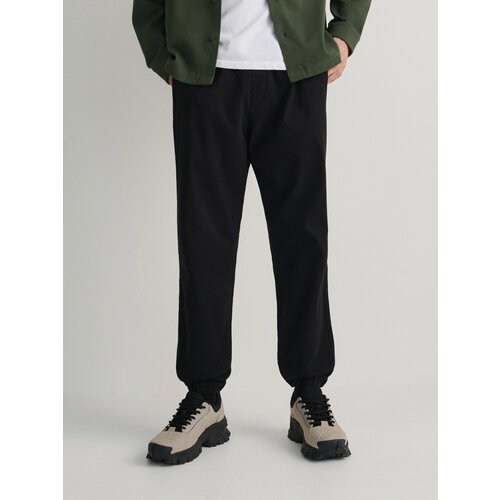 Reserved hlače jogger slim fit - črna Cene