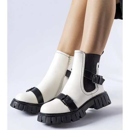 Gemre White ankle boots on a chunky sole Fontarine Slike
