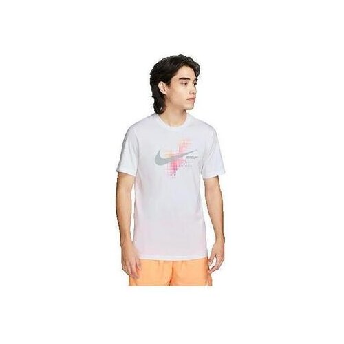 Nike Majice s kratkimi rokavi T-shirt Sportswear noir Črna Cene