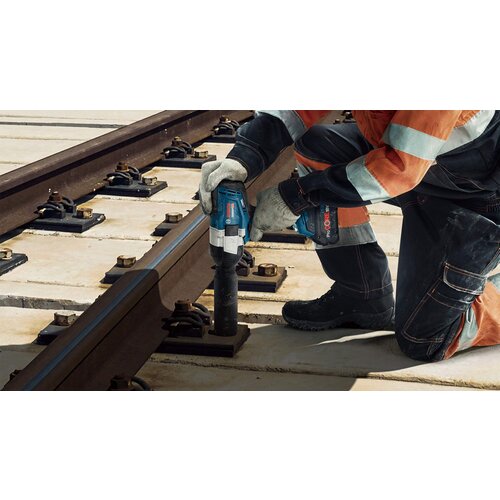 Bosch GDS 18V-1000 Professional Cordless Impact Driver Slike