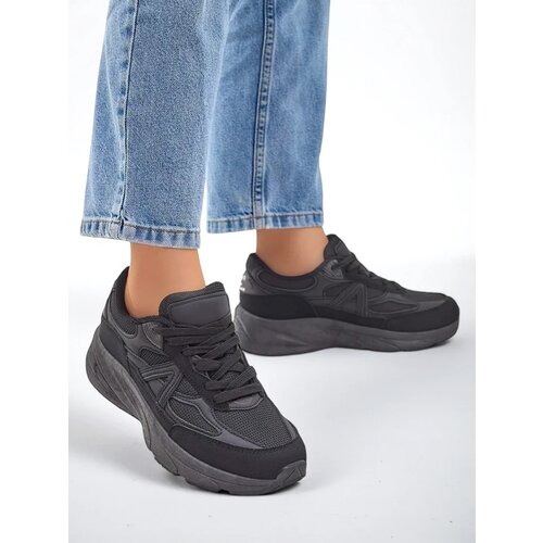 Resti Women's sport sneakers on a thicker sole Moderax Cene