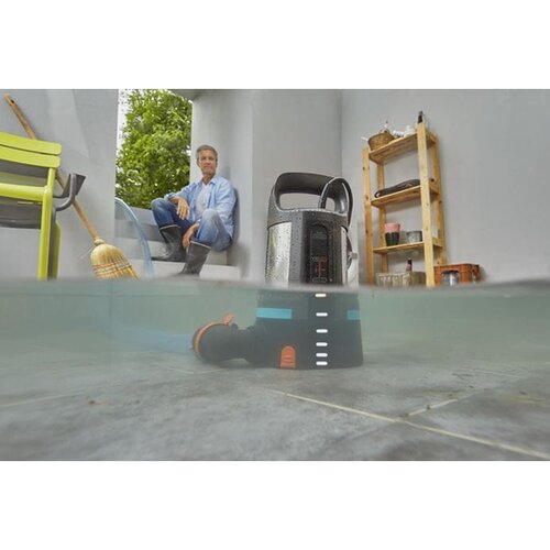 Gardena Potopna črpalka za čisto vodo 11000 Aquasensor (450 W, 11.000 l/h) Slike