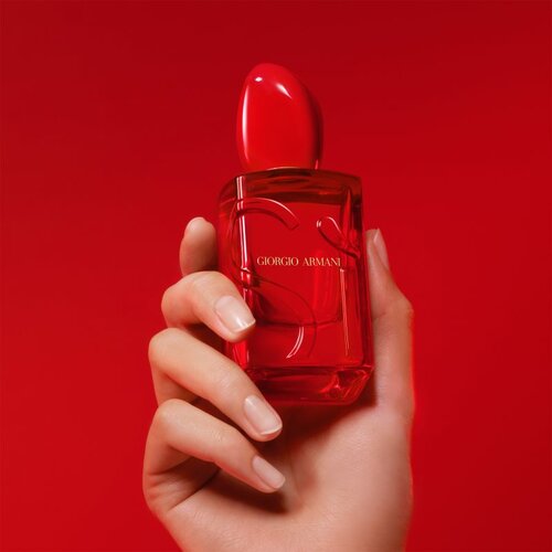 Armani S&amp;igrave; Passione Red Musk parfemska voda za žene 30 ml Slike