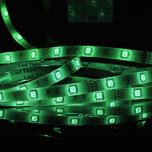  LED RGB prigu&amp;scaron;iva traka 5m LED/18W/12V IP20 + daljinski upravljač Slike