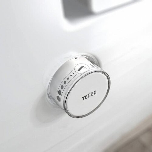 Tece 9700200 in 9700600 One higijenska brezrobna WC &amp;scaron;koljka z WC desko s počasnim zapiranjem Slike