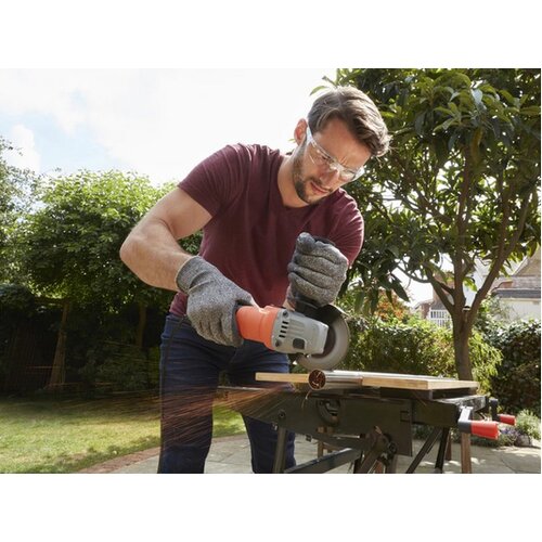 Black &amp;amp; Decker Ugaona bru&amp;scaron;ilica 710W BEG010-QS Slike