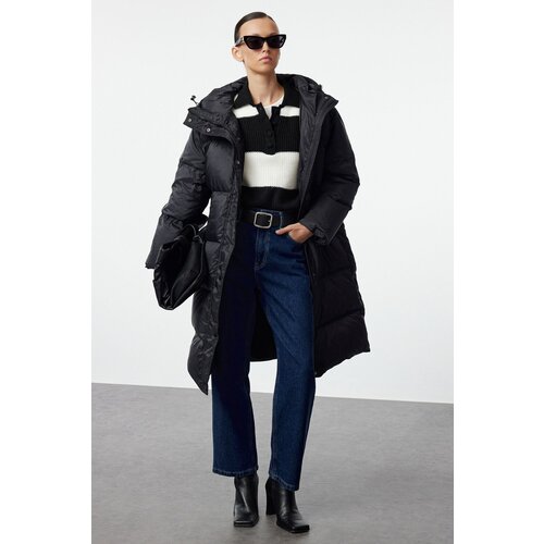 Trendyol Black Oversize Goose Down Water Repellent Long Puffer Jacket Slike