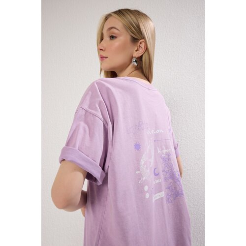 Trendyol Lilac 100% Cotton Faded Back Printed Boyfriend Crew Neck Knitted T-Shirt Slike