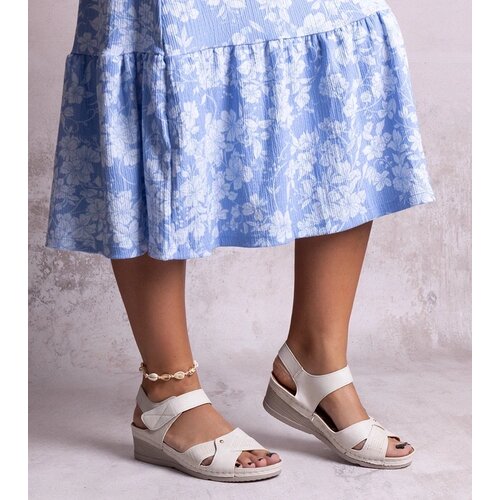 D/CEO Yellow sandals Dolores Cene
