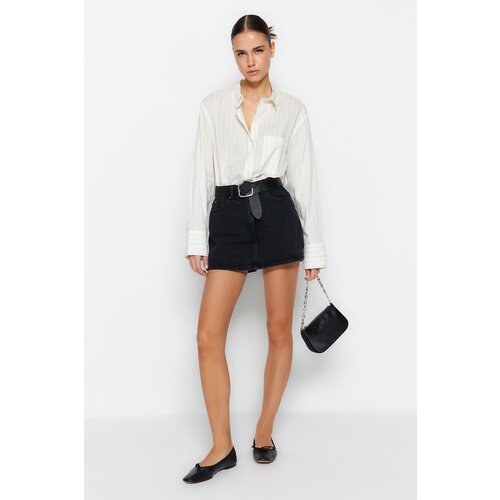 Trendyol Shorts - Black - High Waist Slike