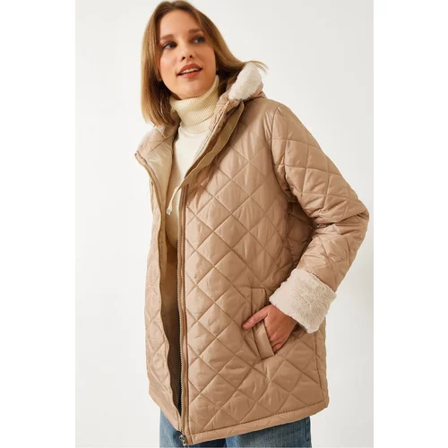 Bianco Lucci Women's Hooded Diamond Patterned Quilted Coat 5197