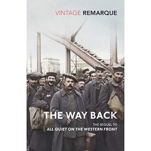 Penguin Random House Erich Maria Remarque - The Way Back Cene