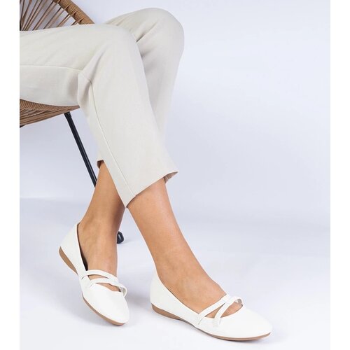D/CEO marka niezdefiniowana White women&amp;#039;s ballerinas made of matte eco-leather Baronna Slike
