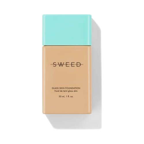 SWEED Glass Skin Foundation - 01 Light C Cene