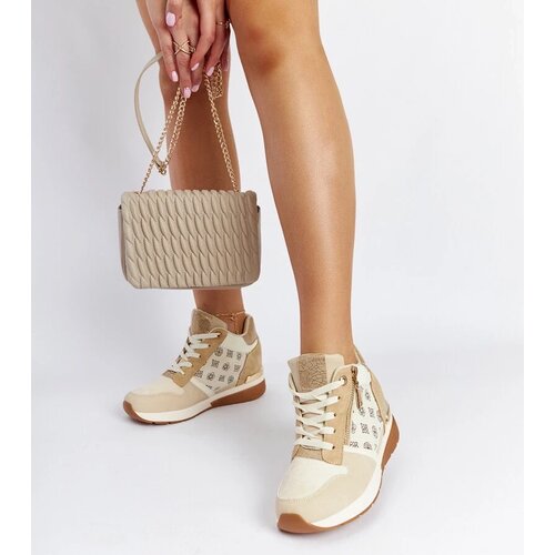 D/CEO White trainers Justar Cene